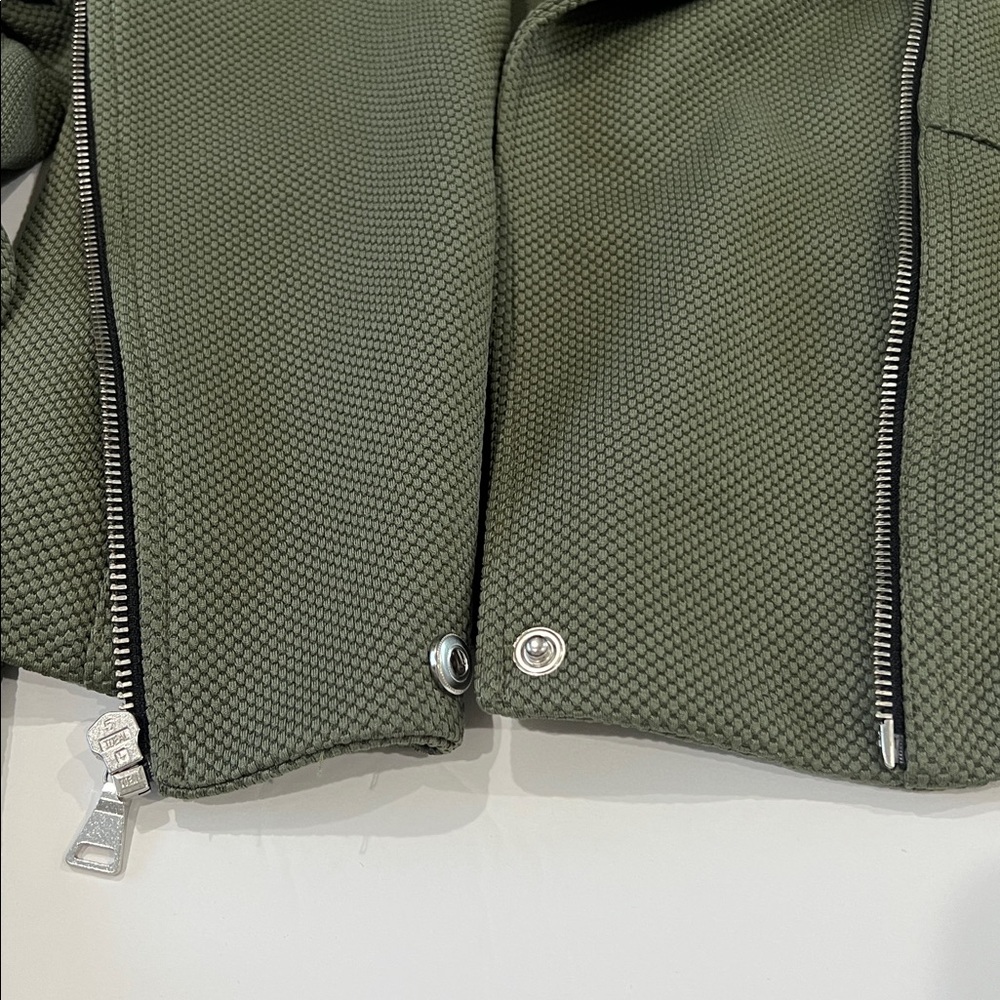 Express Jacket - Picture 3 of 4